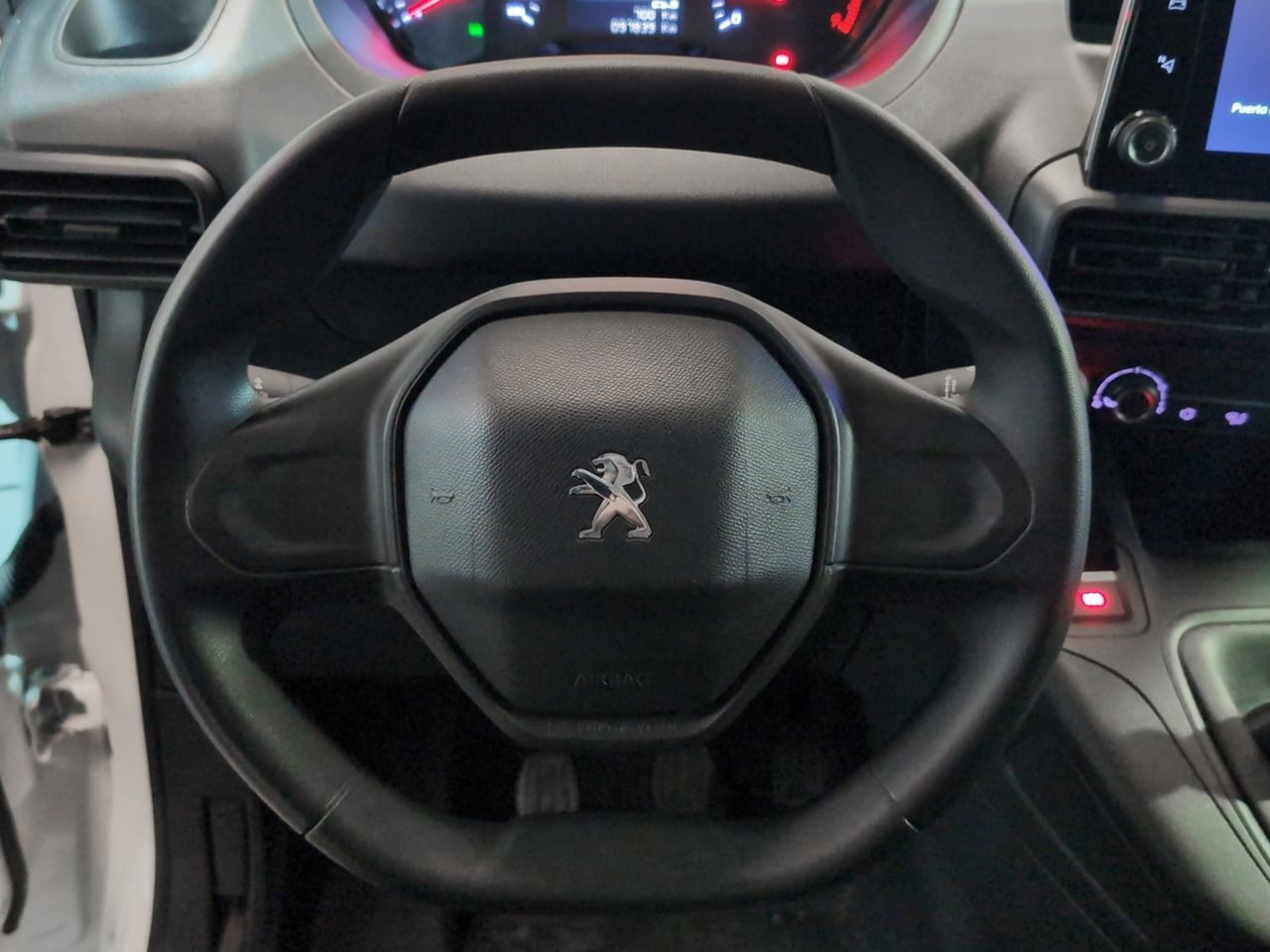 Peugeot Partner Furgon BlueHDi 130 Premium Standard 1000kg - foto 8