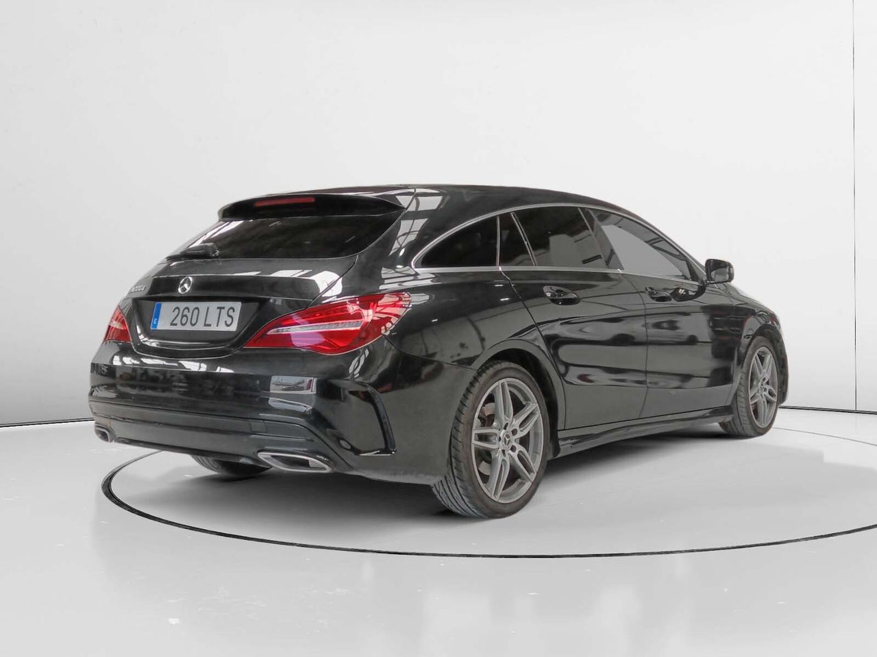Mercedes-Benz CLA 200 d - foto 2