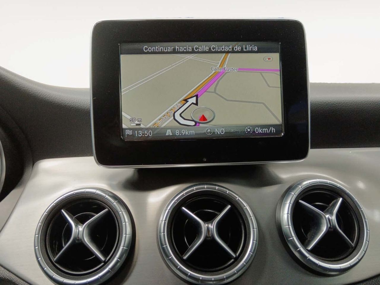 Mercedes-Benz CLA 200 d - foto 18