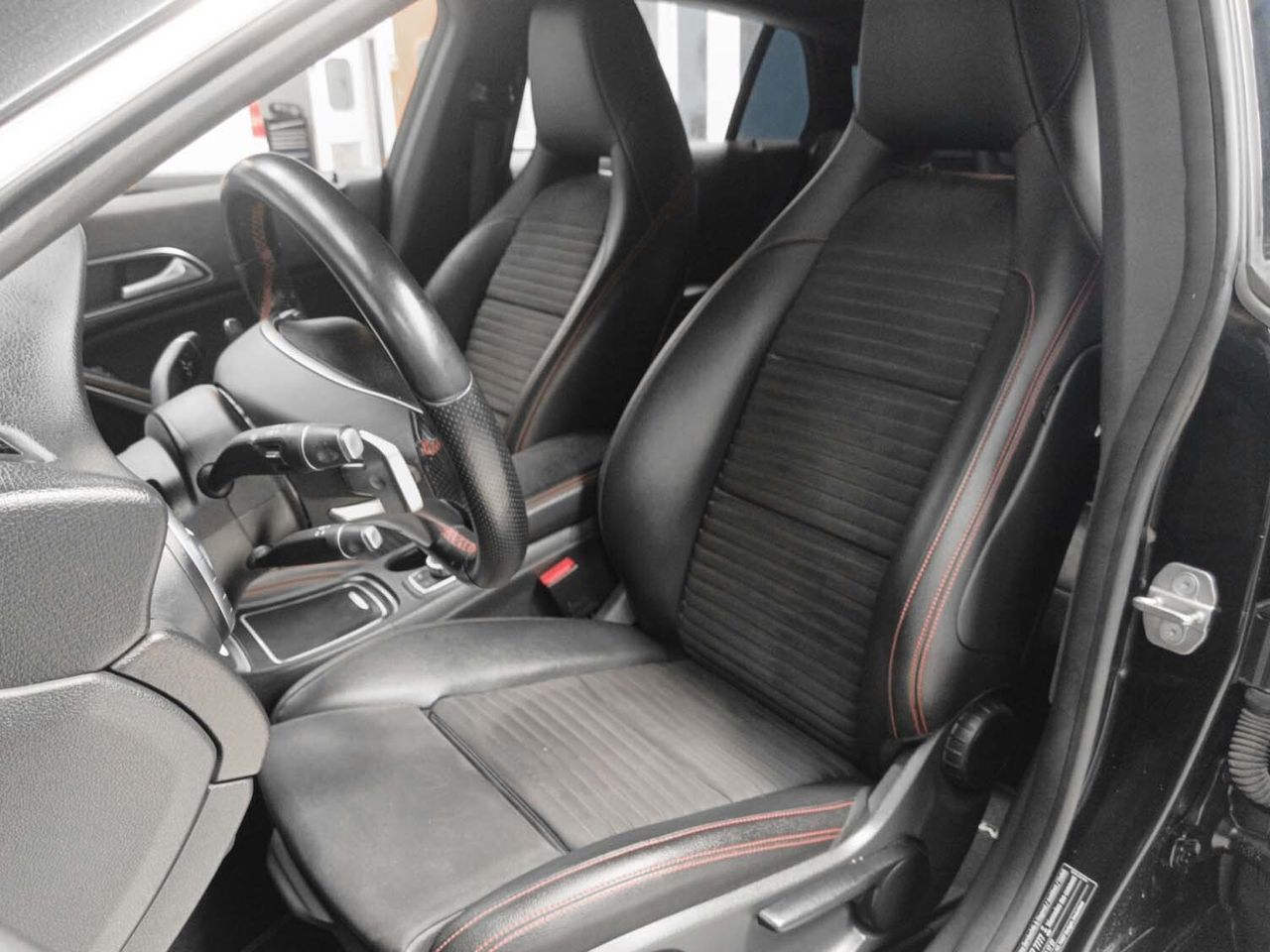Mercedes-Benz CLA 200 d - foto 21