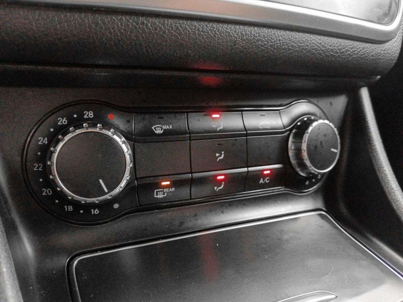 Mercedes-Benz CLA 200 d - foto 20