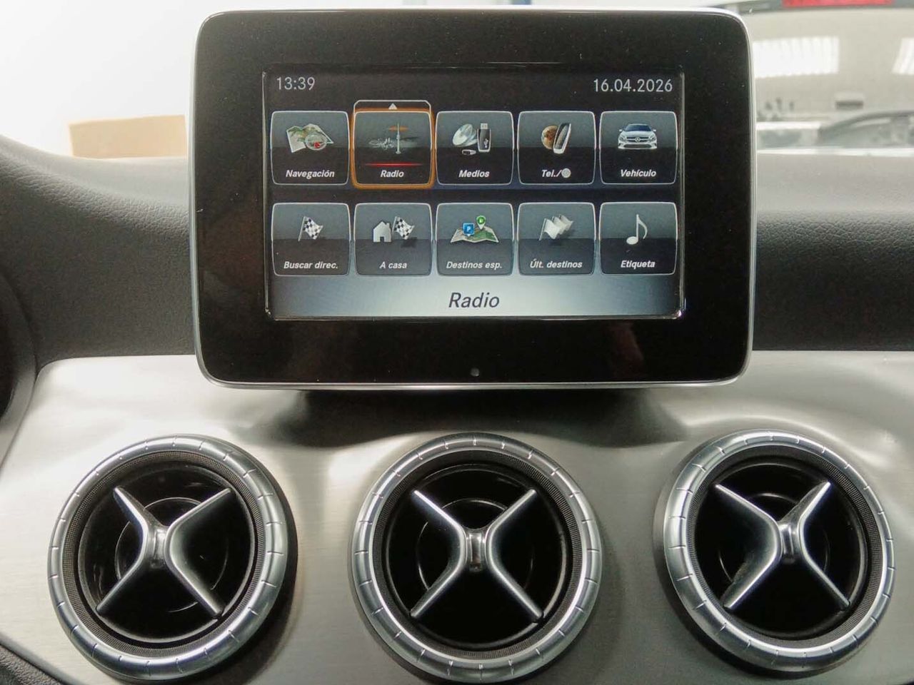 Mercedes-Benz CLA 200 d - foto 15