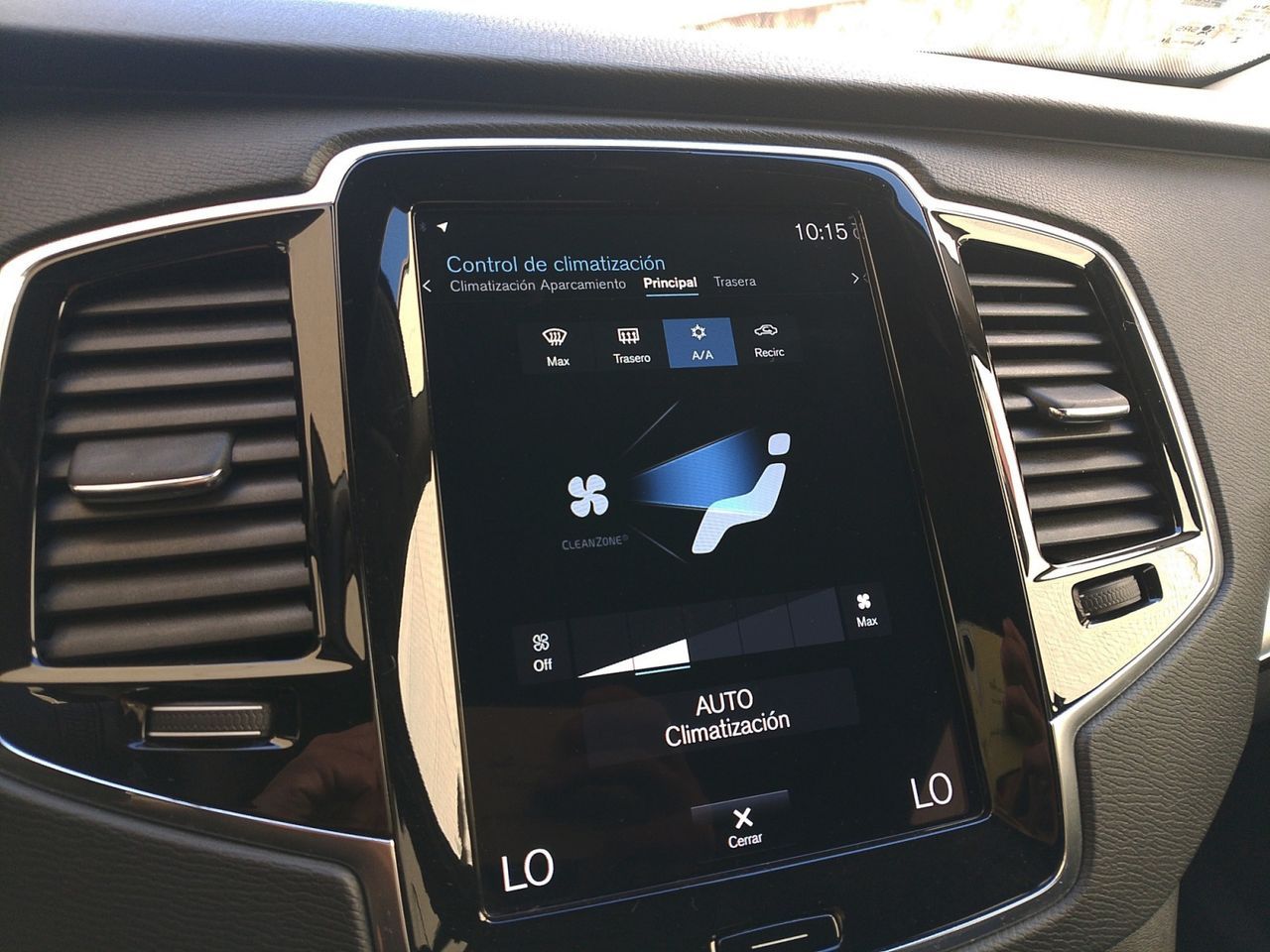 Volvo XC90 T8 Core Recharge AWD - foto 22