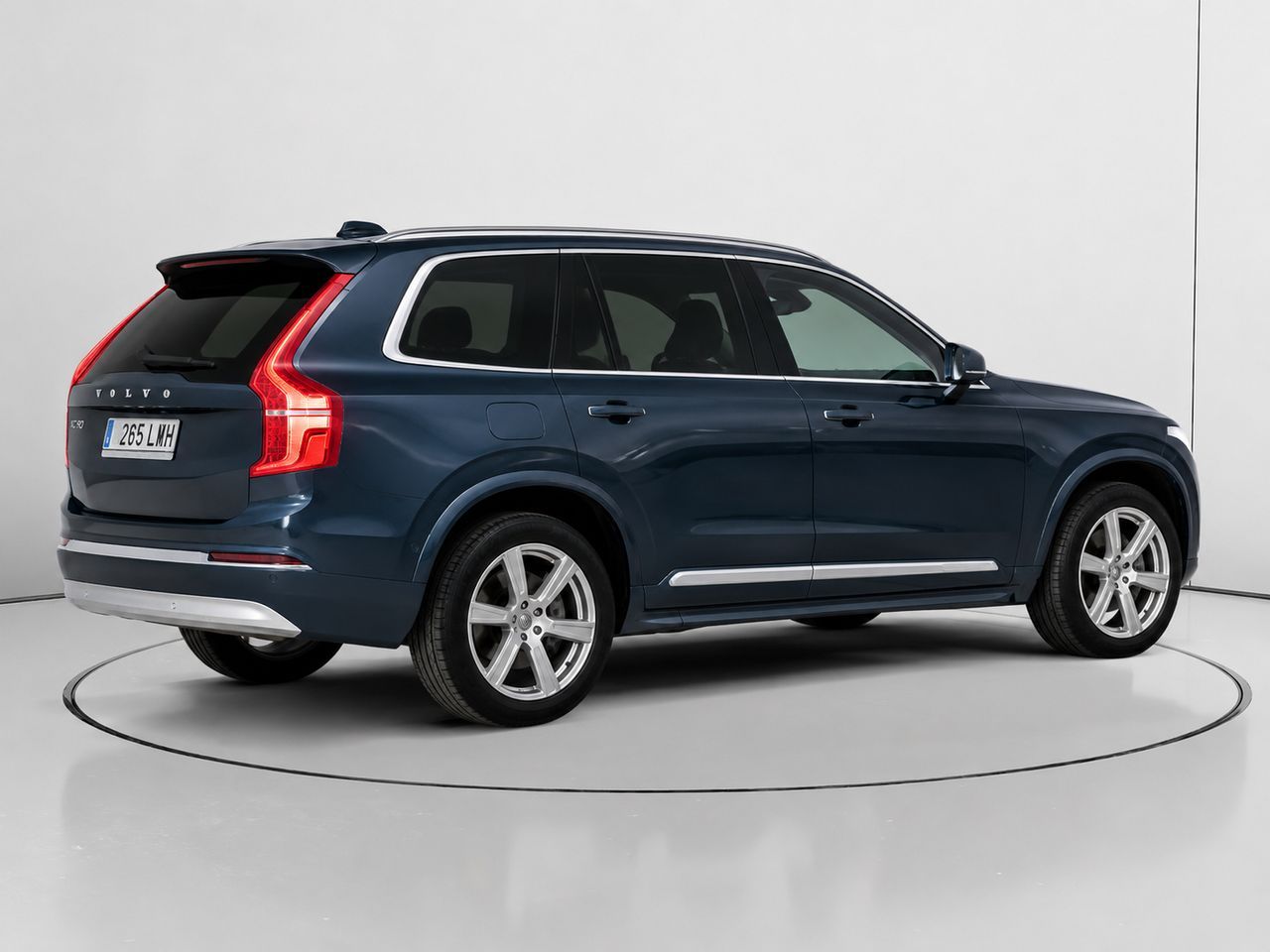 Volvo XC90 T8 Core Recharge AWD - foto 3