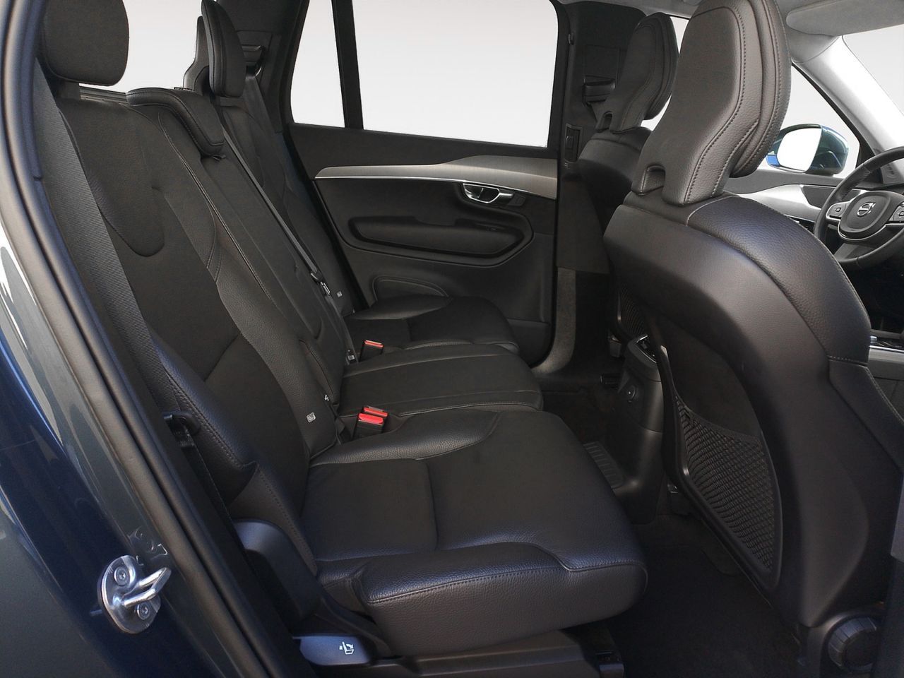 Volvo XC90 T8 Core Recharge AWD - foto 11