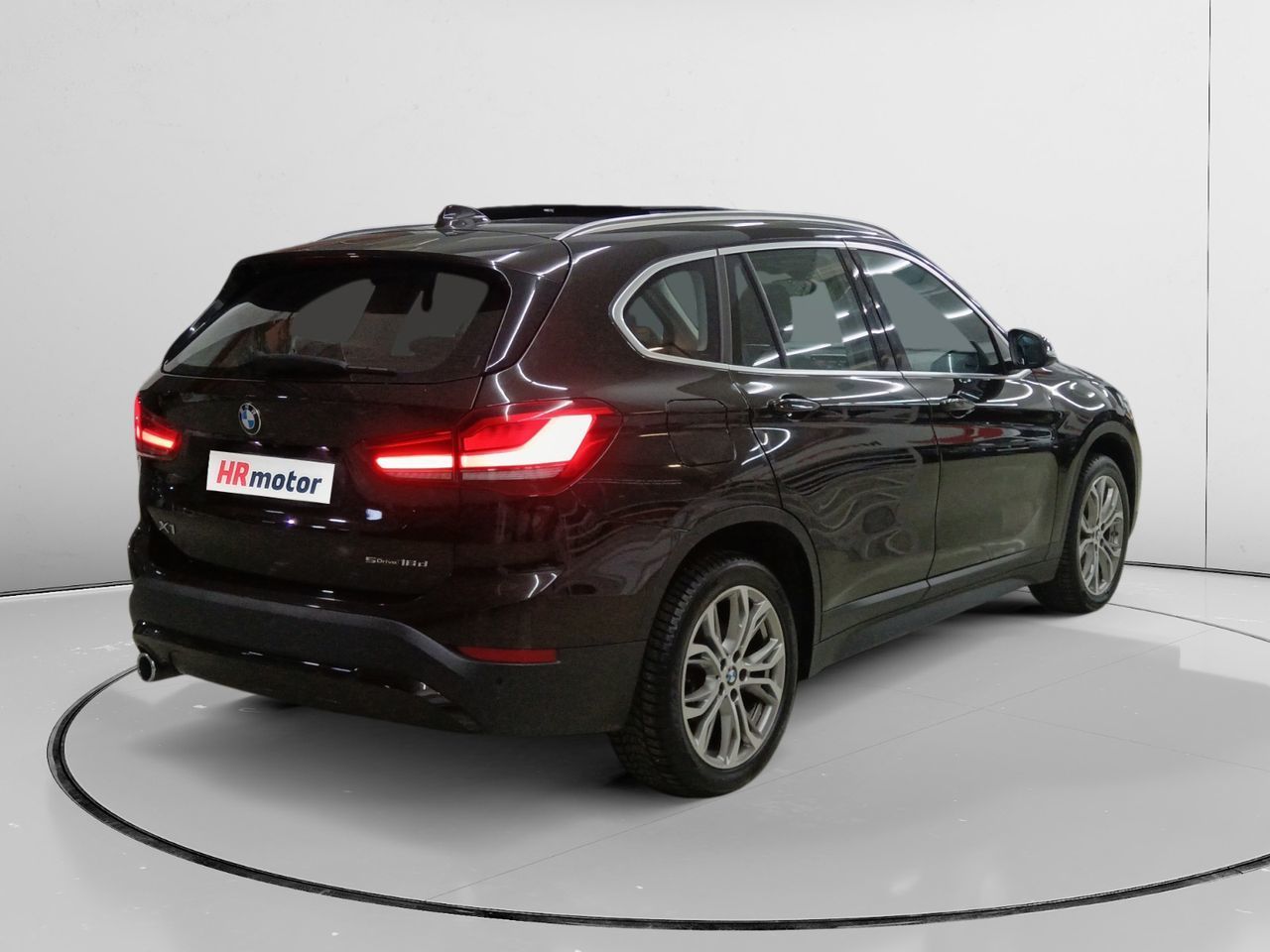 BMW X1 sDrive16d Business - foto 2