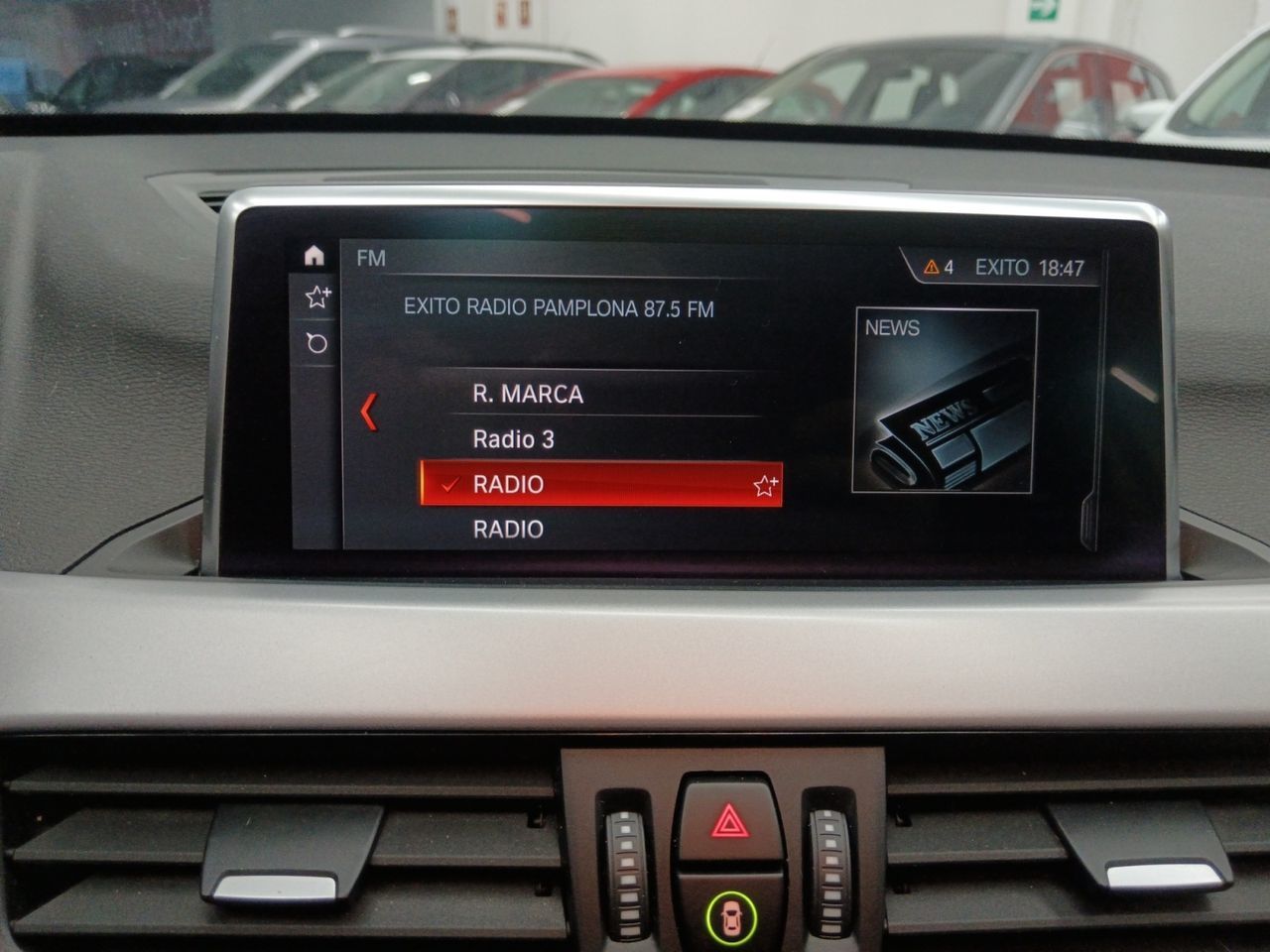 BMW X1 sDrive16d Business - foto 17