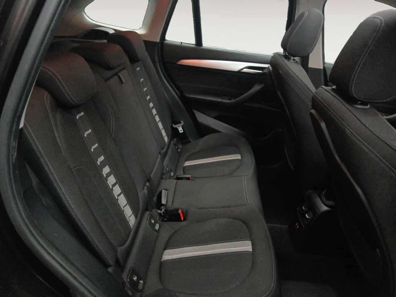 BMW X1 sDrive16d Business - foto 10