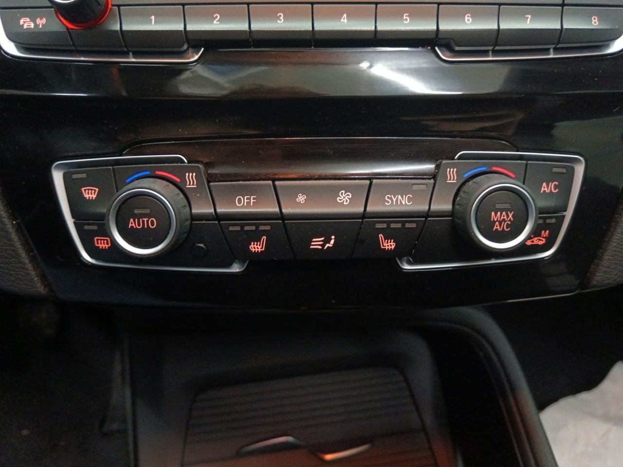 BMW X1 sDrive16d Business - foto 21