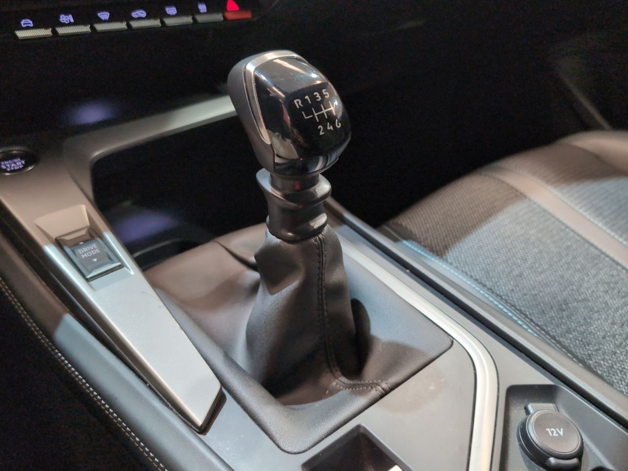 Peugeot 308 PureTech 130 Allure - foto 13