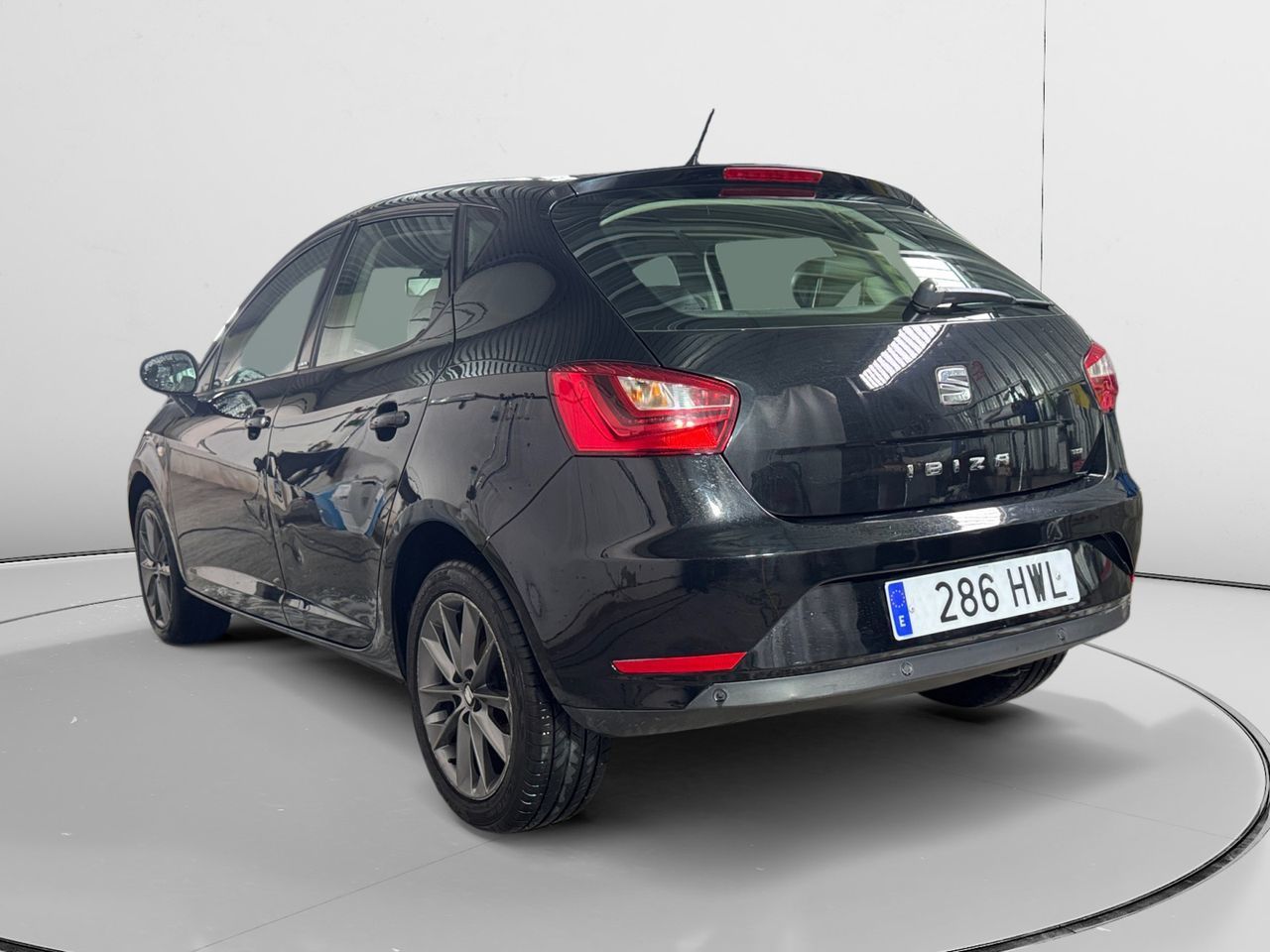 SEAT Ibiza 1.6 TDI CR Style Tech - foto 4