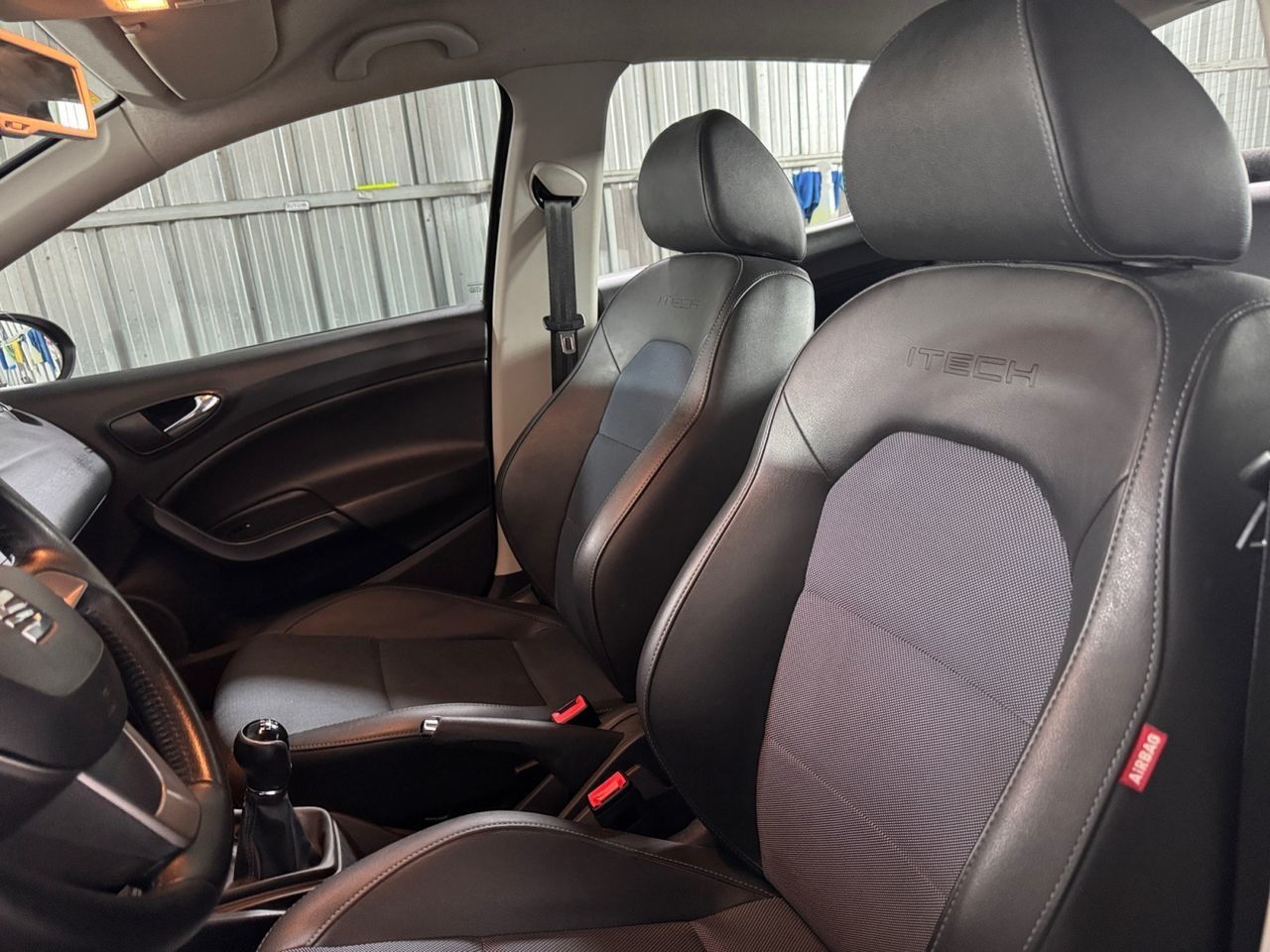 SEAT Ibiza 1.6 TDI CR Style Tech - foto 17