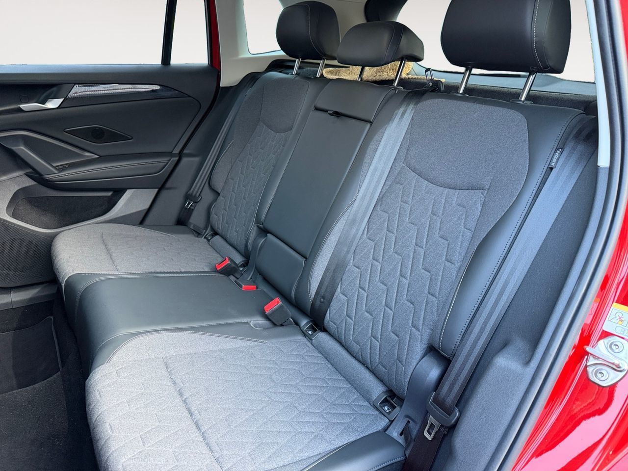 Volkswagen Tiguan Life 1.5 eTSI DSG - foto 9
