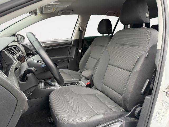 Volkswagen Golf ePower - foto 8