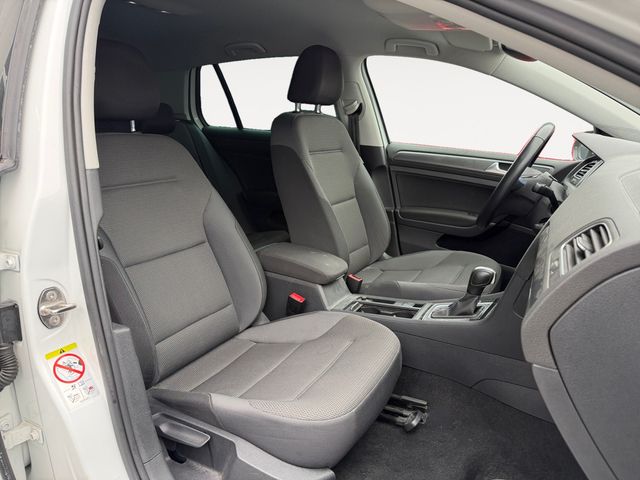 Volkswagen Golf ePower - foto 10