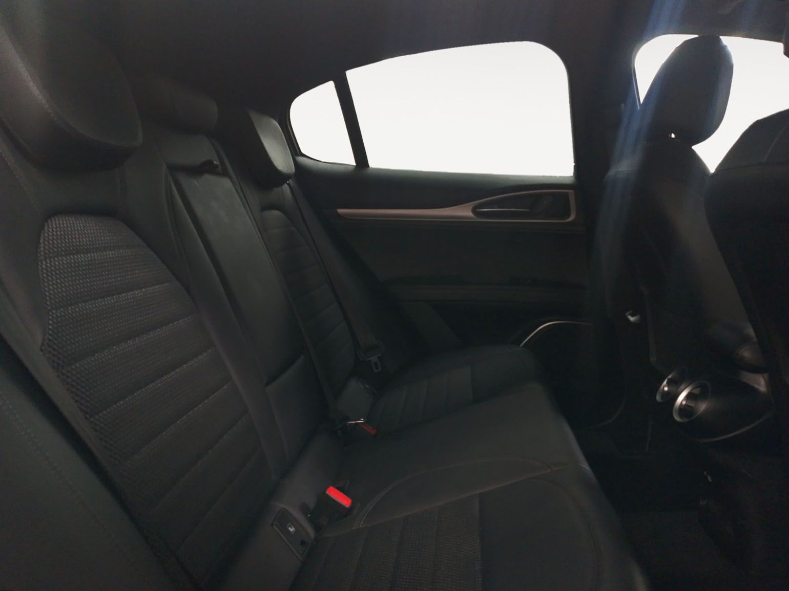 Alfa Romeo Stelvio 2.2 Diesel Sprint AWD - foto 9