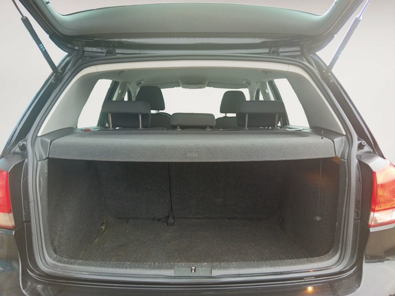 Volkswagen Golf Advance 1.6 TDI DPF - foto 11
