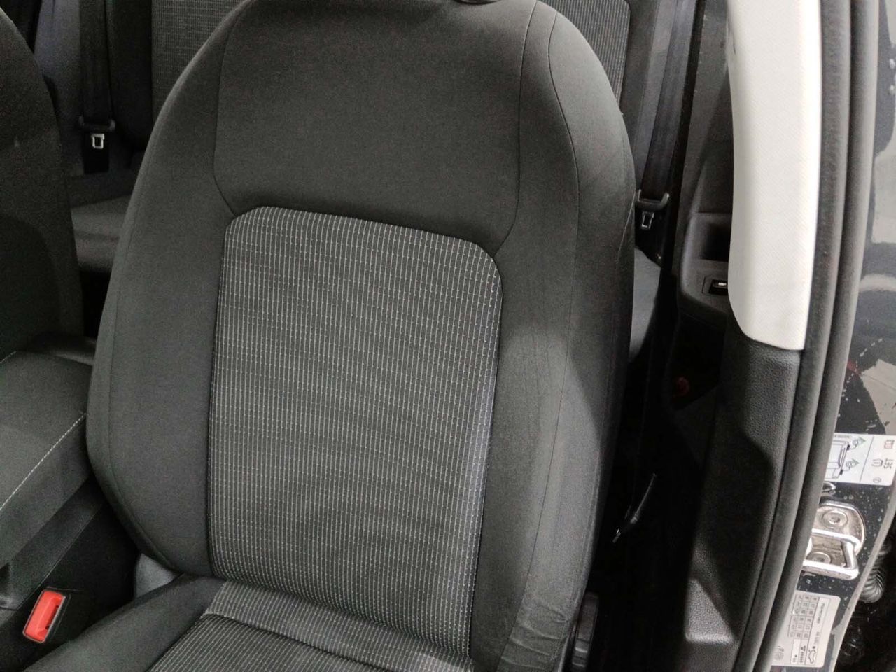 Volkswagen Golf 2.0 TDI - foto 20