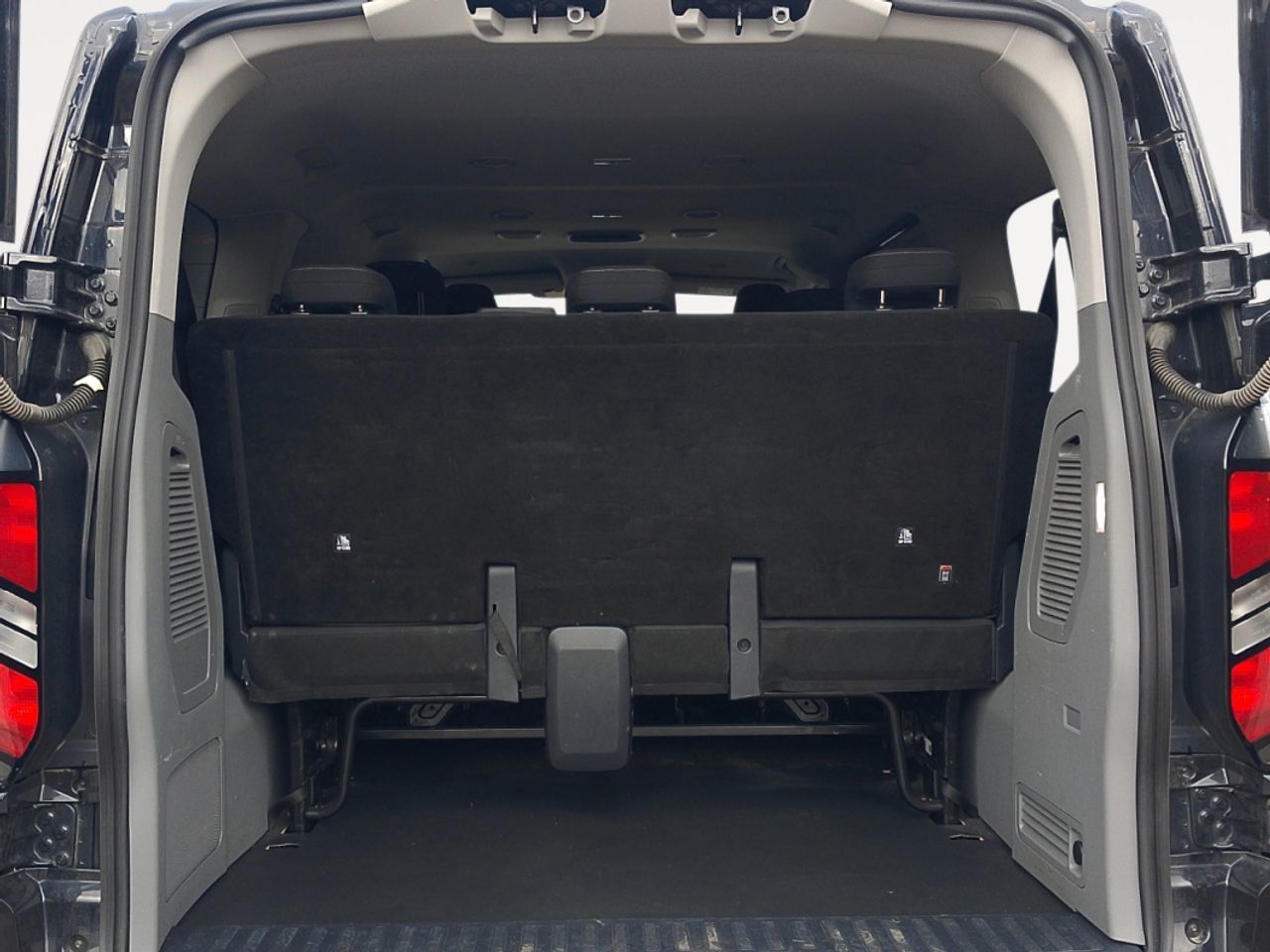 Ford Transit Custom Kombi 2.0 EcoBlue 320 L1 Trend - foto 11