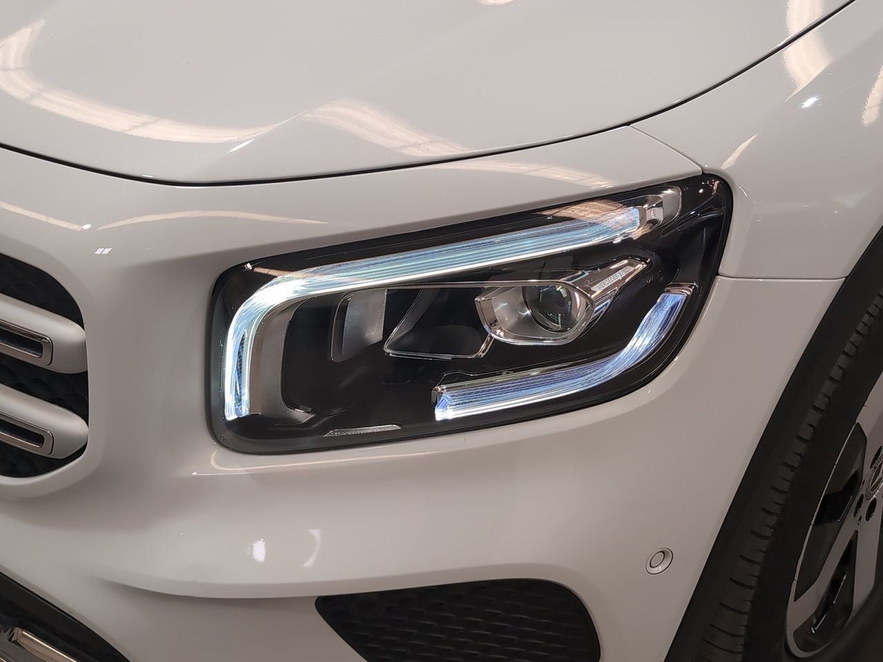 Mercedes-Benz GLB 200 d 4Matic - foto 23