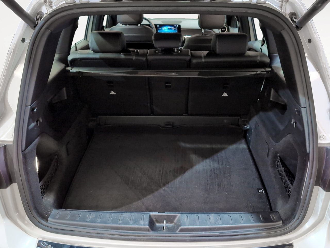 Mercedes-Benz GLB 200 d 4Matic - foto 11