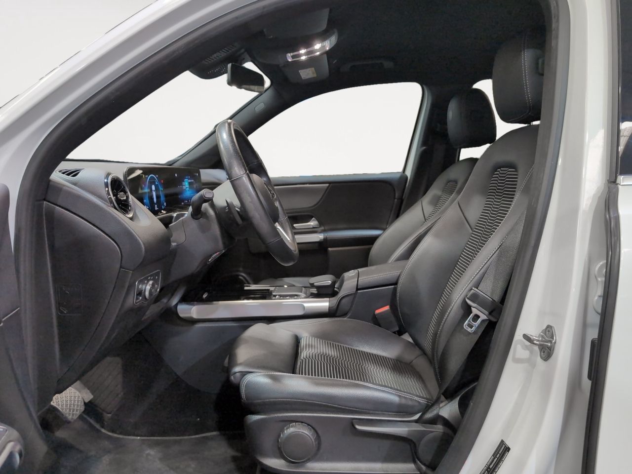 Mercedes-Benz GLB 200 d 4Matic - foto 8