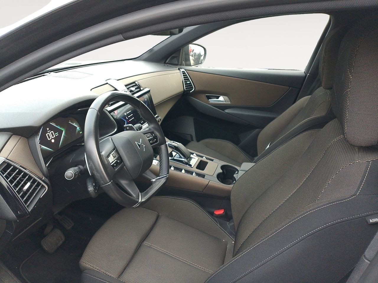 DS DS 7 Crossback E-Tense 300 So Chic 4WD - foto 9