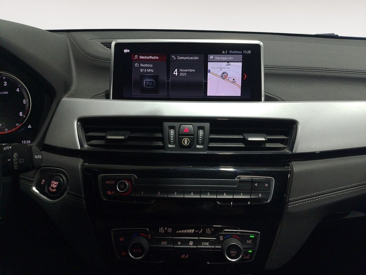 BMW X2 sDrive16d Business - foto 17