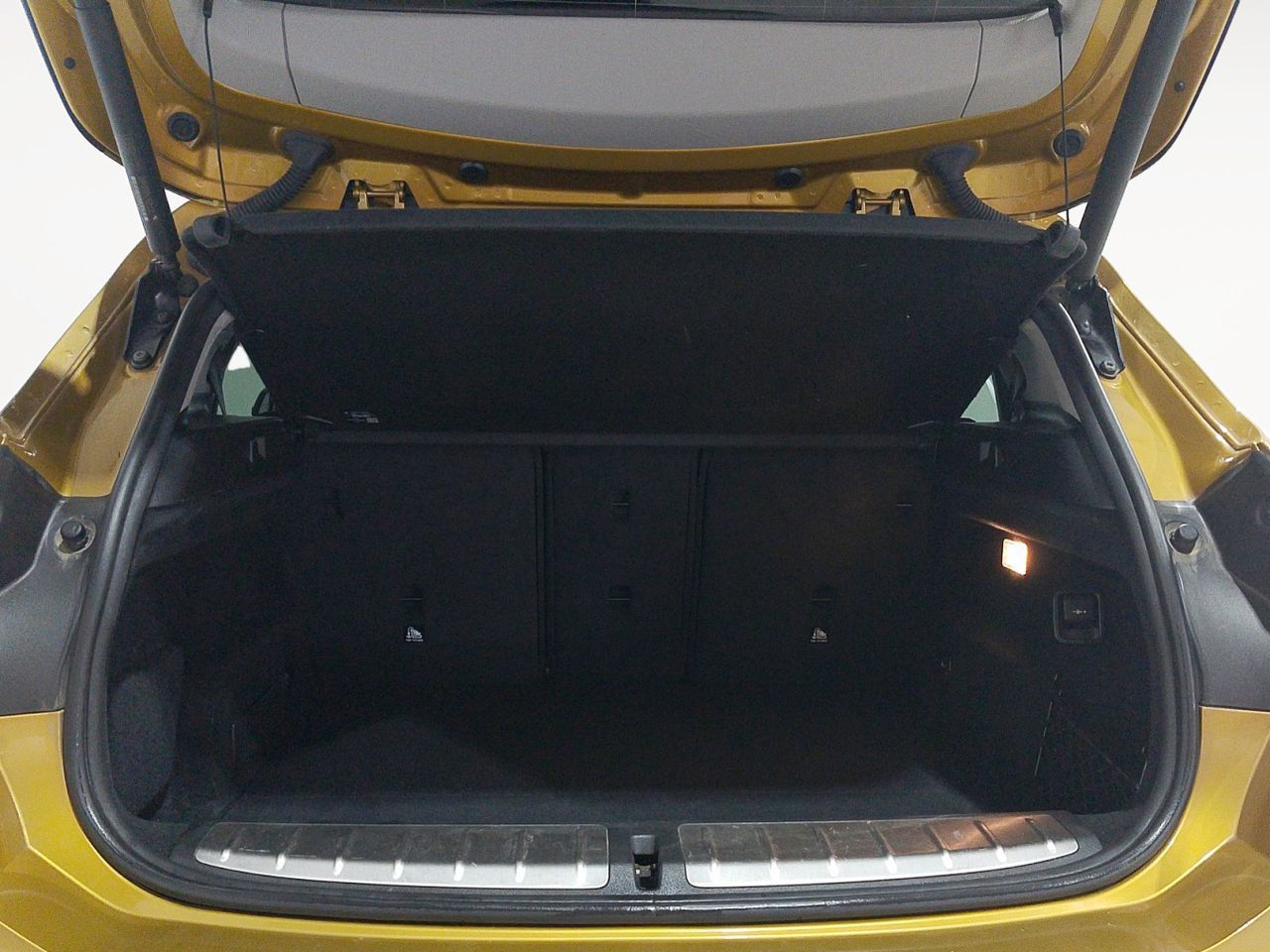 BMW X2 sDrive16d Business - foto 12