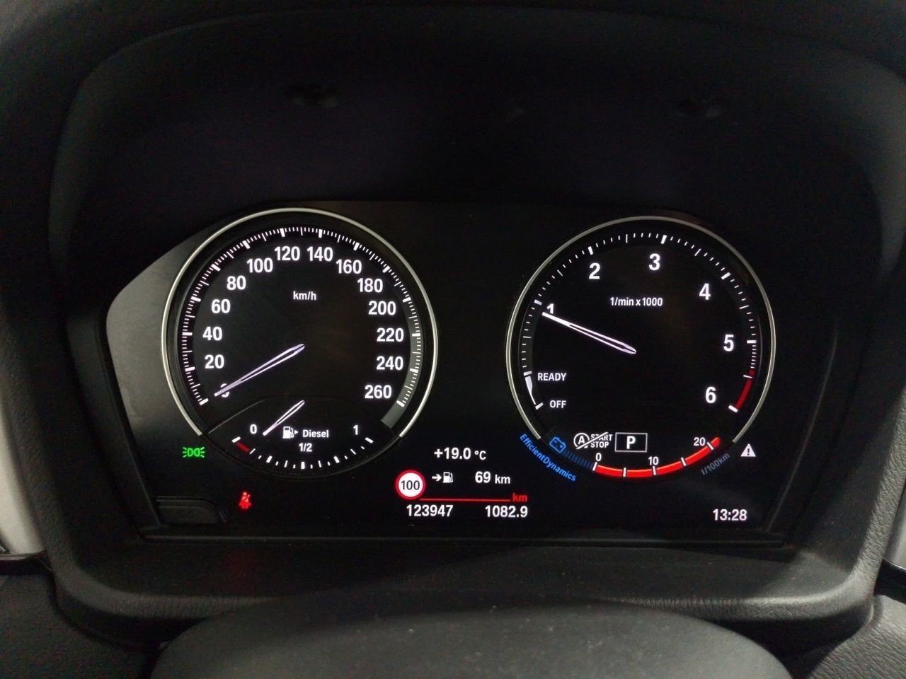 BMW X2 sDrive16d Business - foto 16