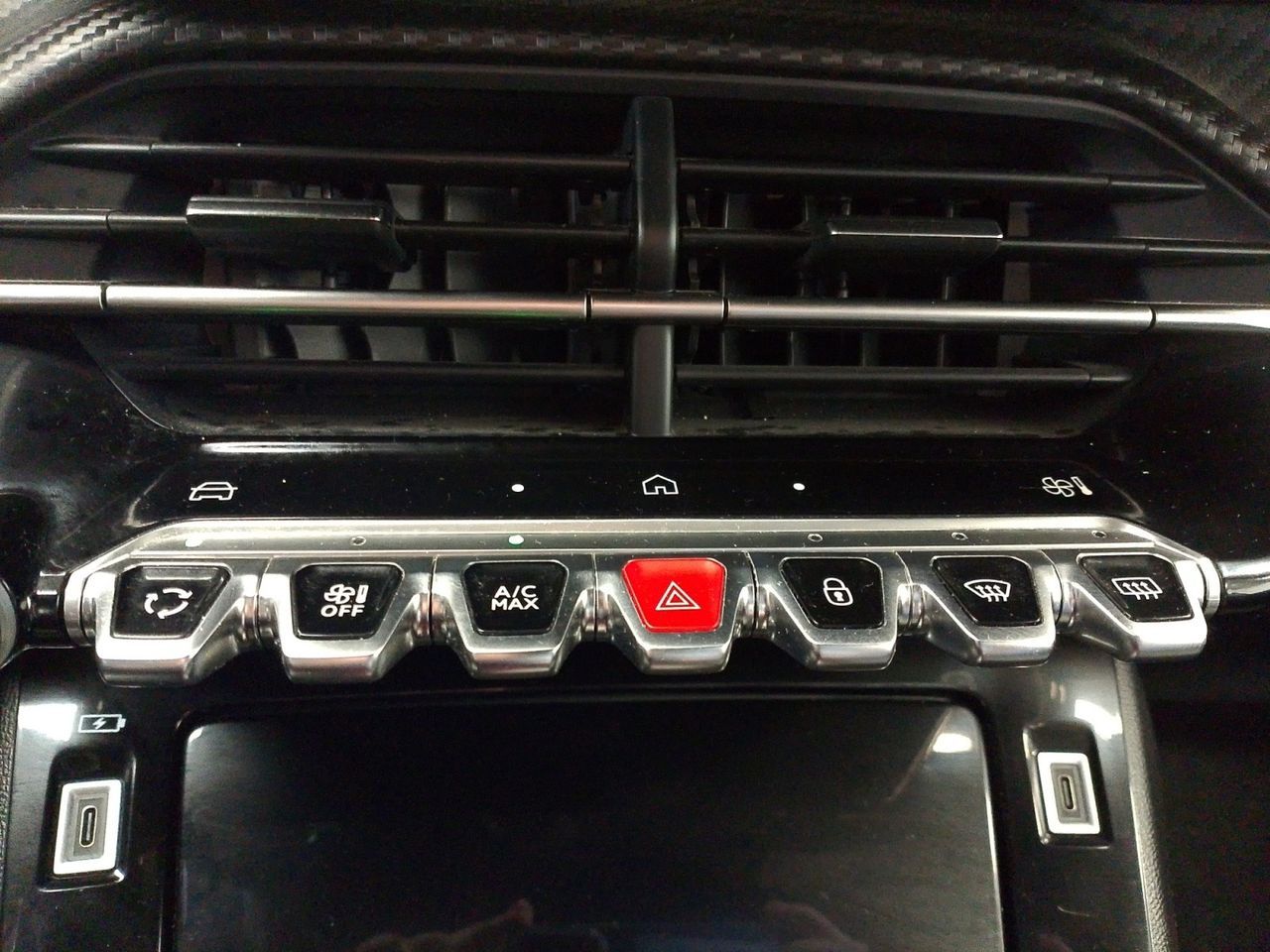 Peugeot 2008 PureTech 130 Allure EAT8 - foto 18