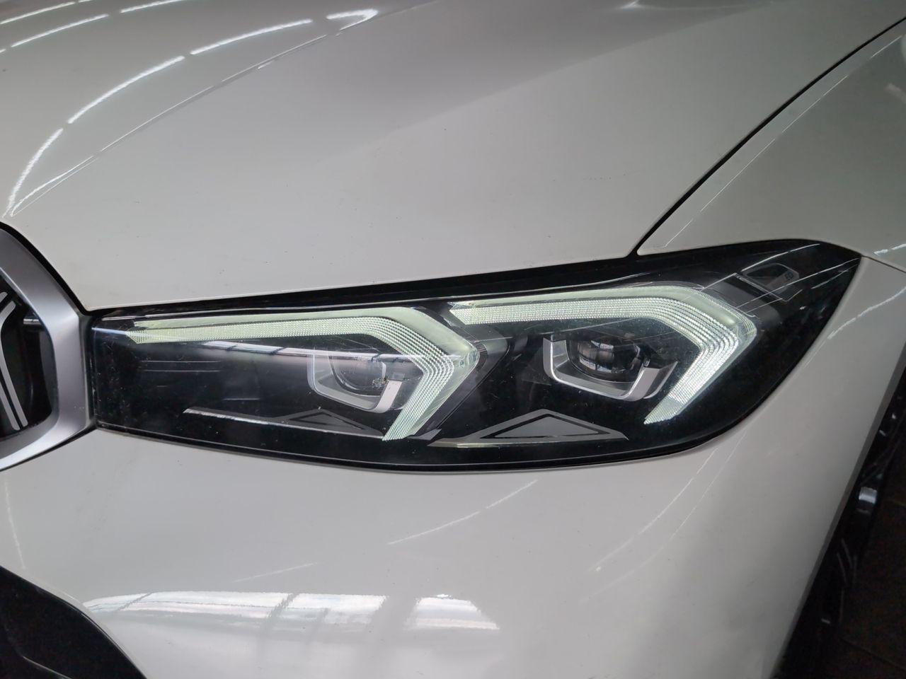 BMW Serie 3 318d - foto 23