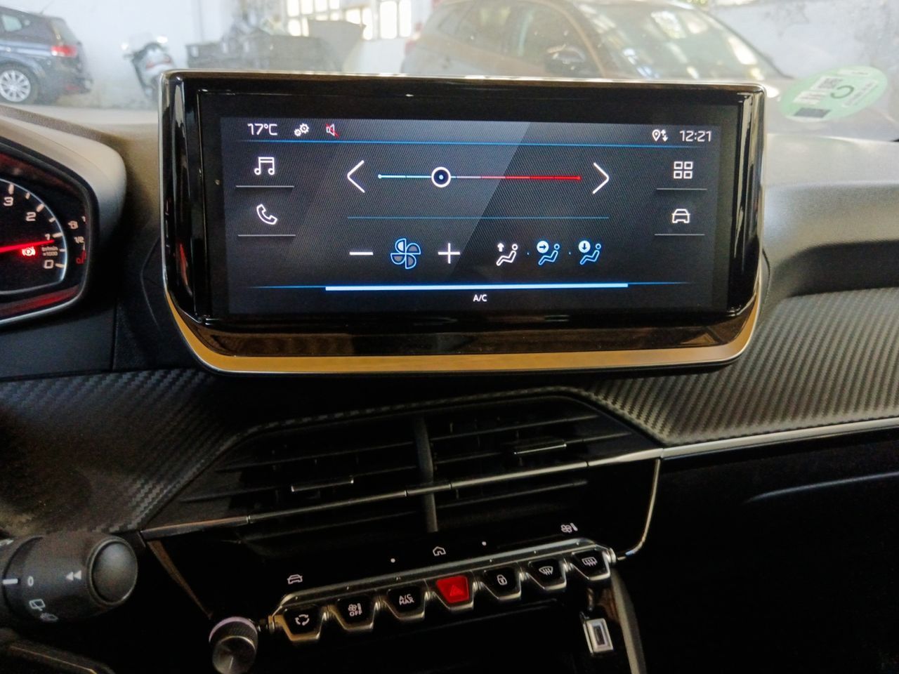 Peugeot 208 PureTech 100 Style - foto 18