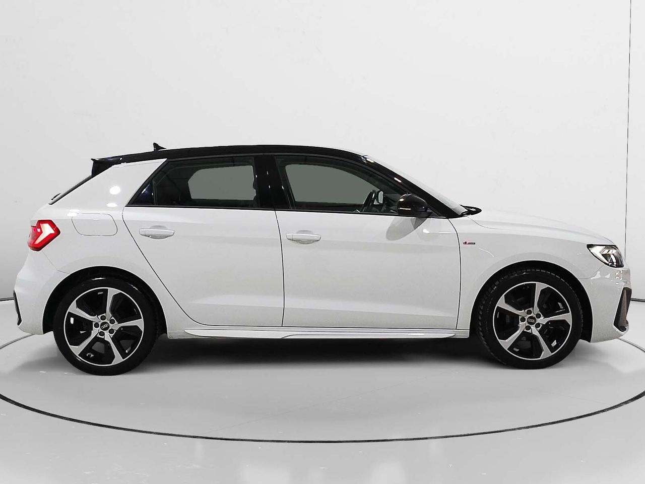 Audi A1 Adrenalin 35 TFSI S tronic - foto 2