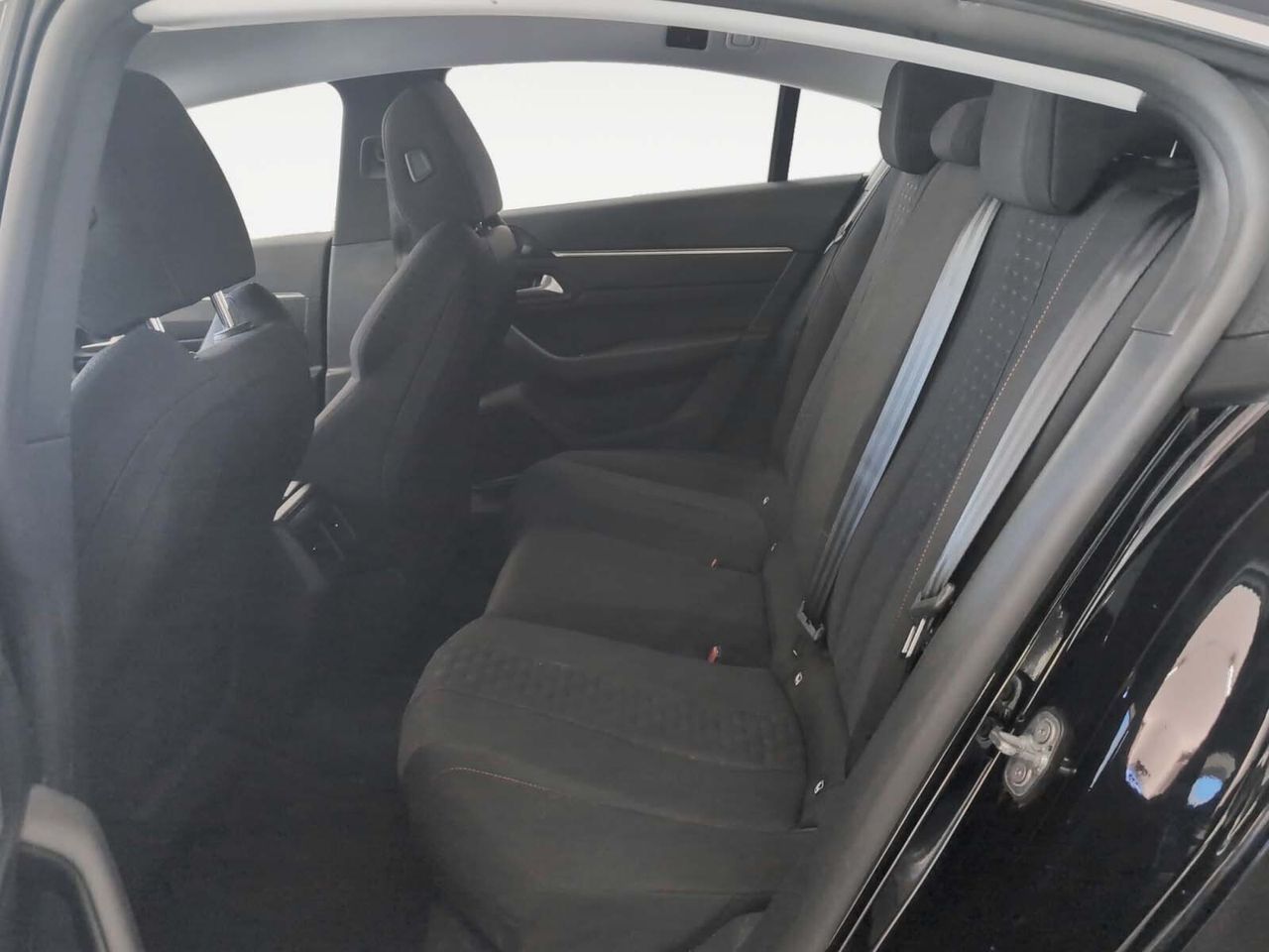 Peugeot 508 BlueHDi 130 Active Pack EAT8 - foto 12