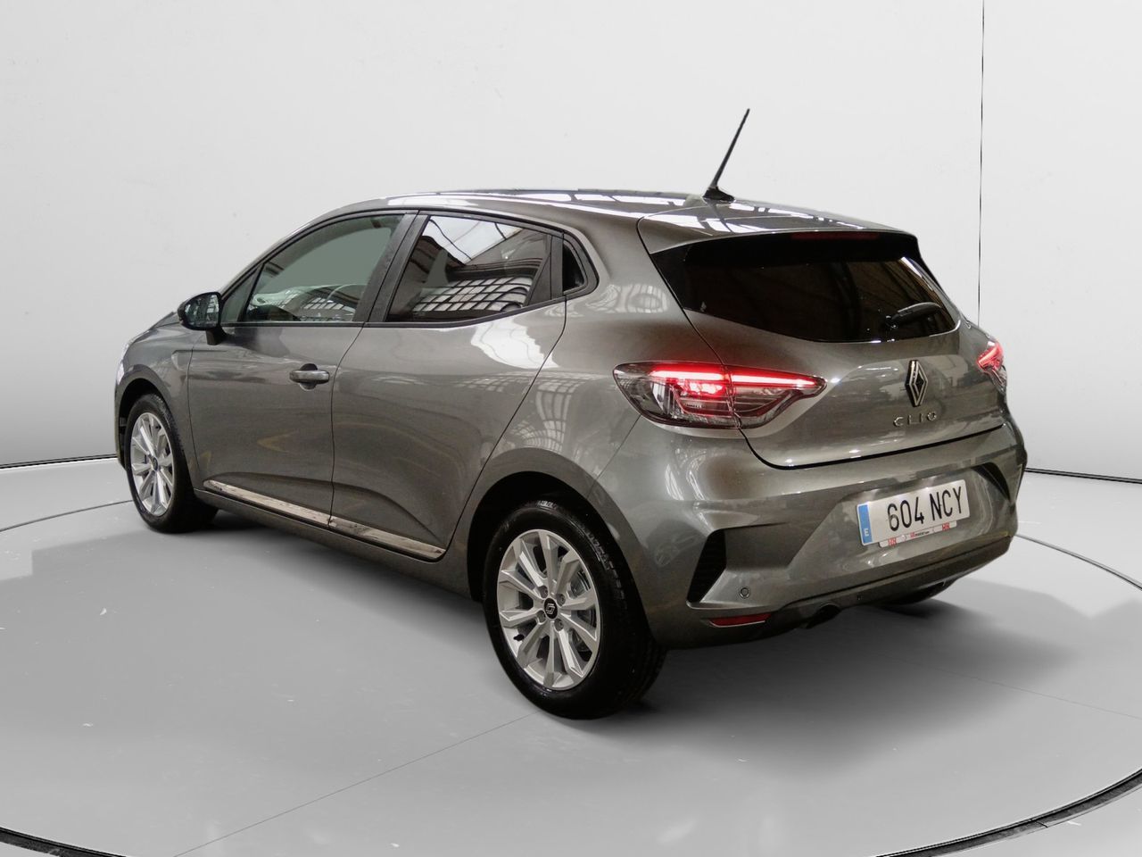 Renault Clio Evolution dCi - foto 4