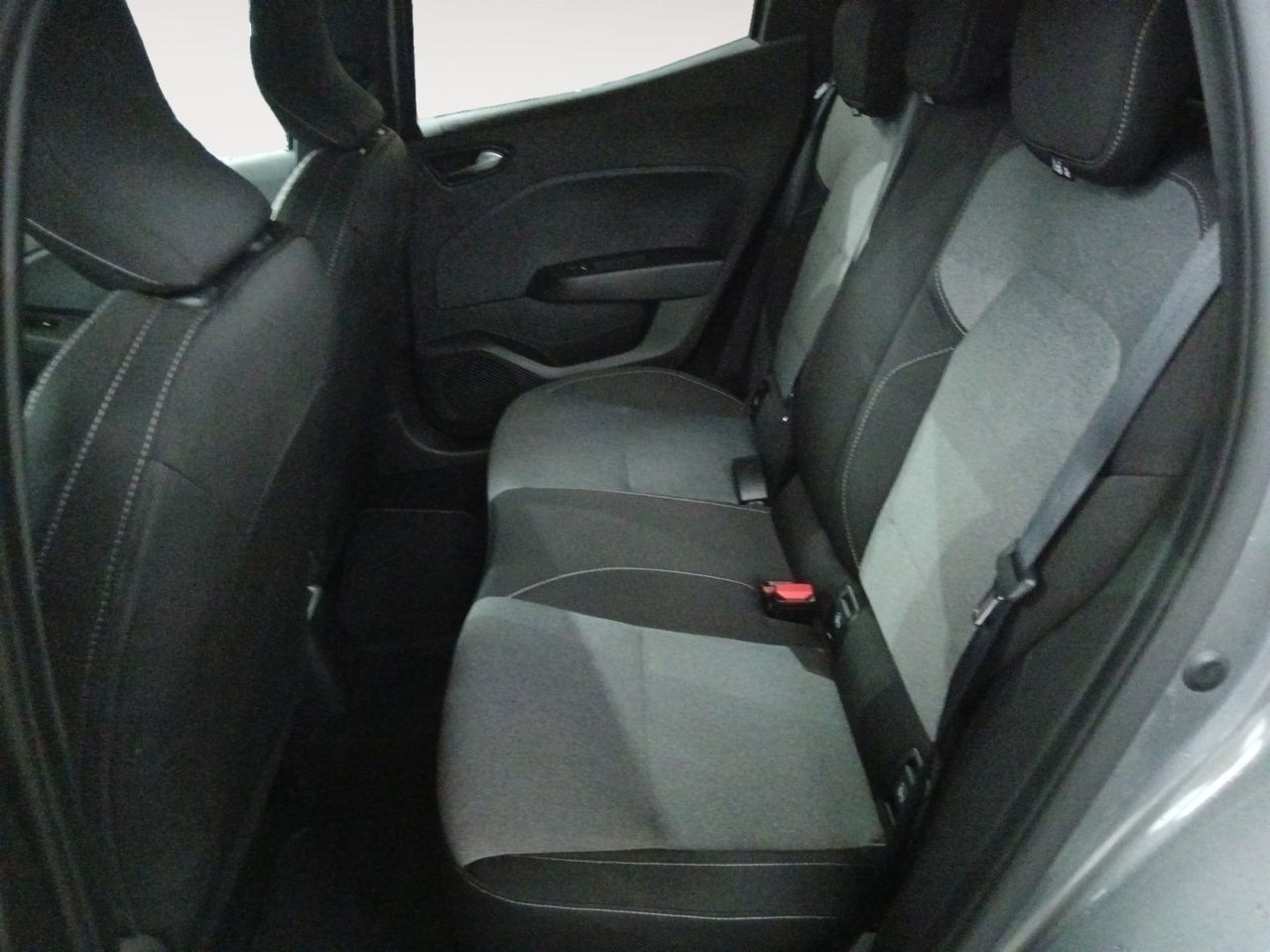 Renault Clio Evolution dCi - foto 8
