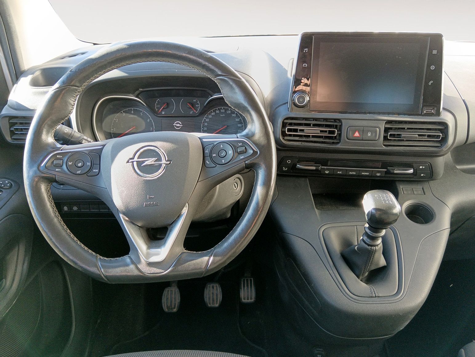Opel Combo 1.5 TD Business Elegance Plus - foto 7