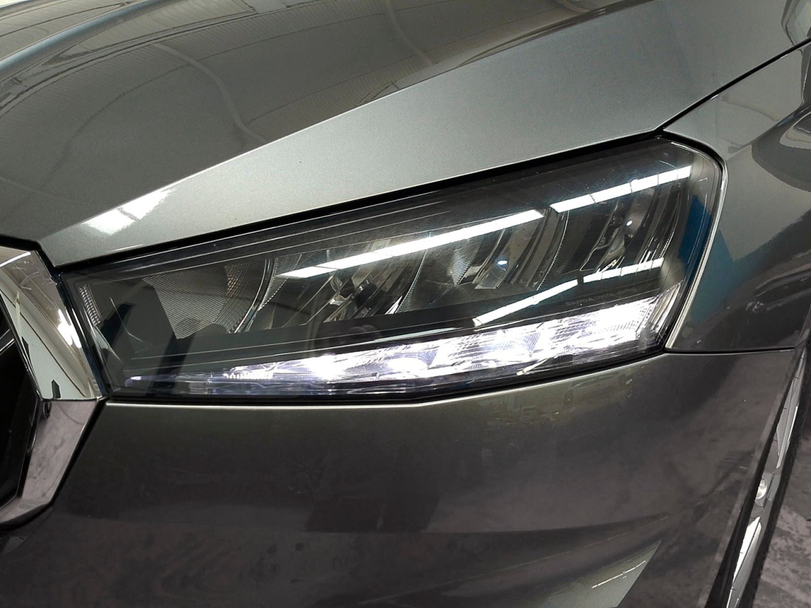 Škoda Fabia 1.0 TSI Selection - foto 24