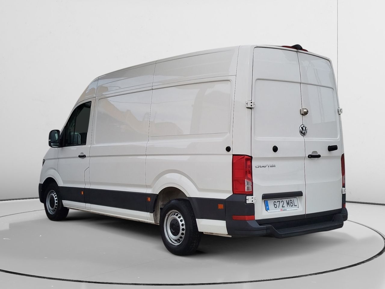 Volkswagen Crafter 35 Furgón Batalla Media L3H2 2.0 TDI - foto 4