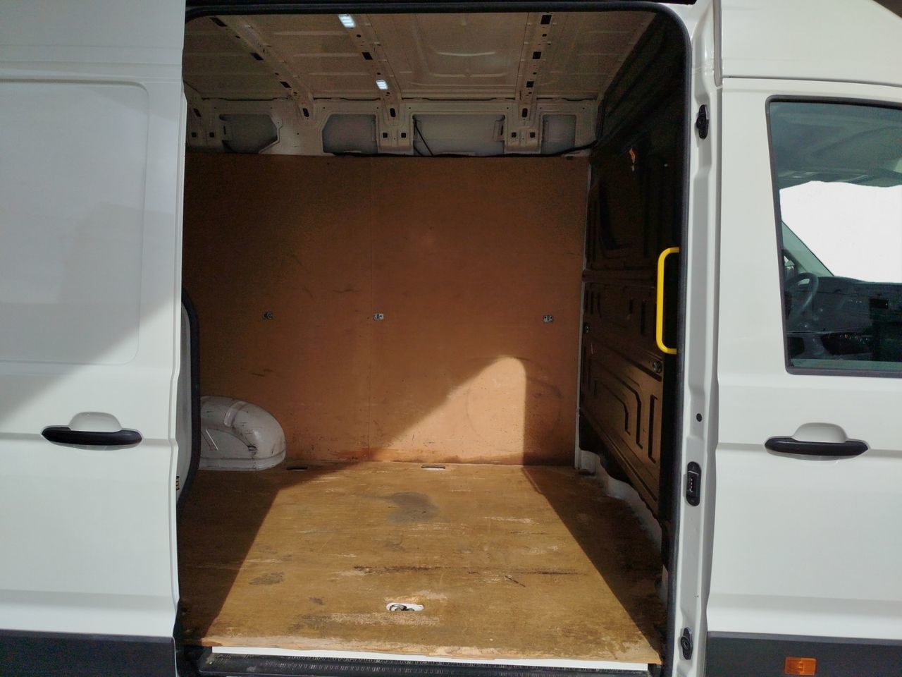 Volkswagen Crafter 35 Furgón Batalla Media L3H2 2.0 TDI - foto 11