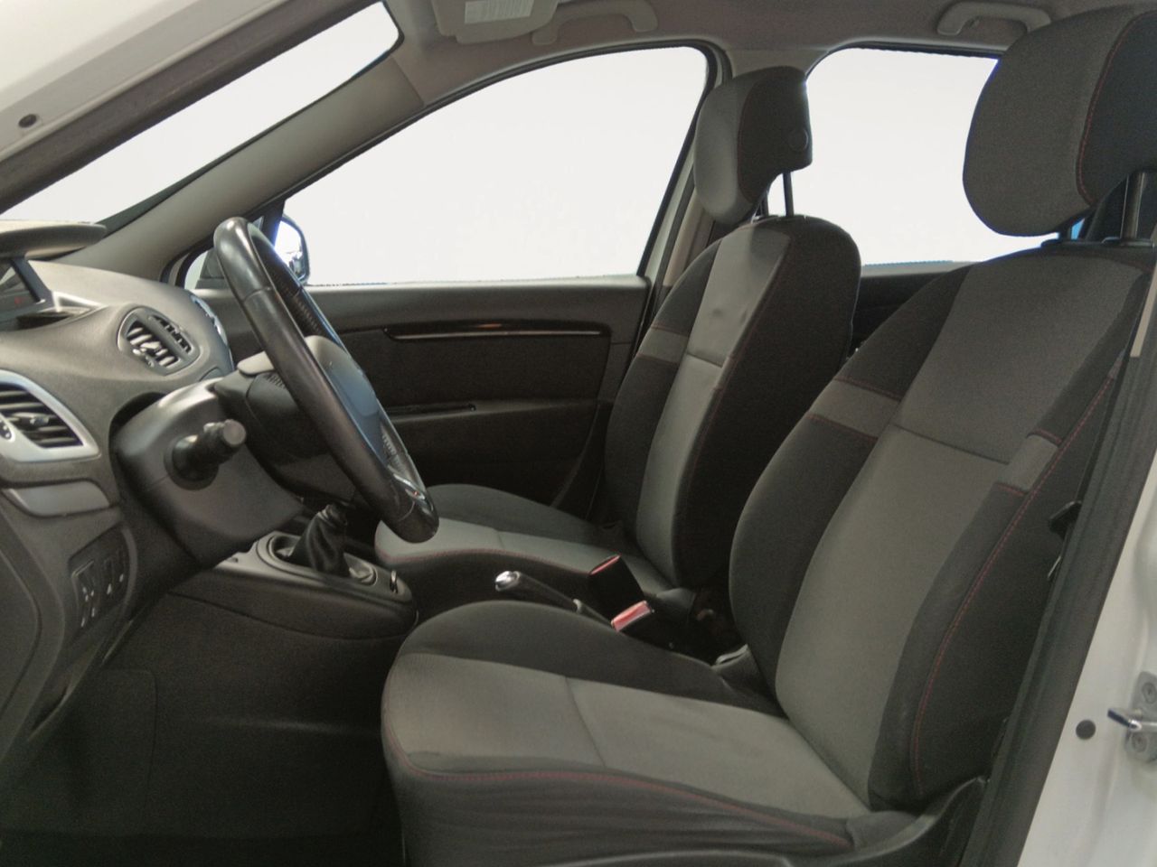 Renault Scénic dCi 110 Expression Energy eco2 - foto 9