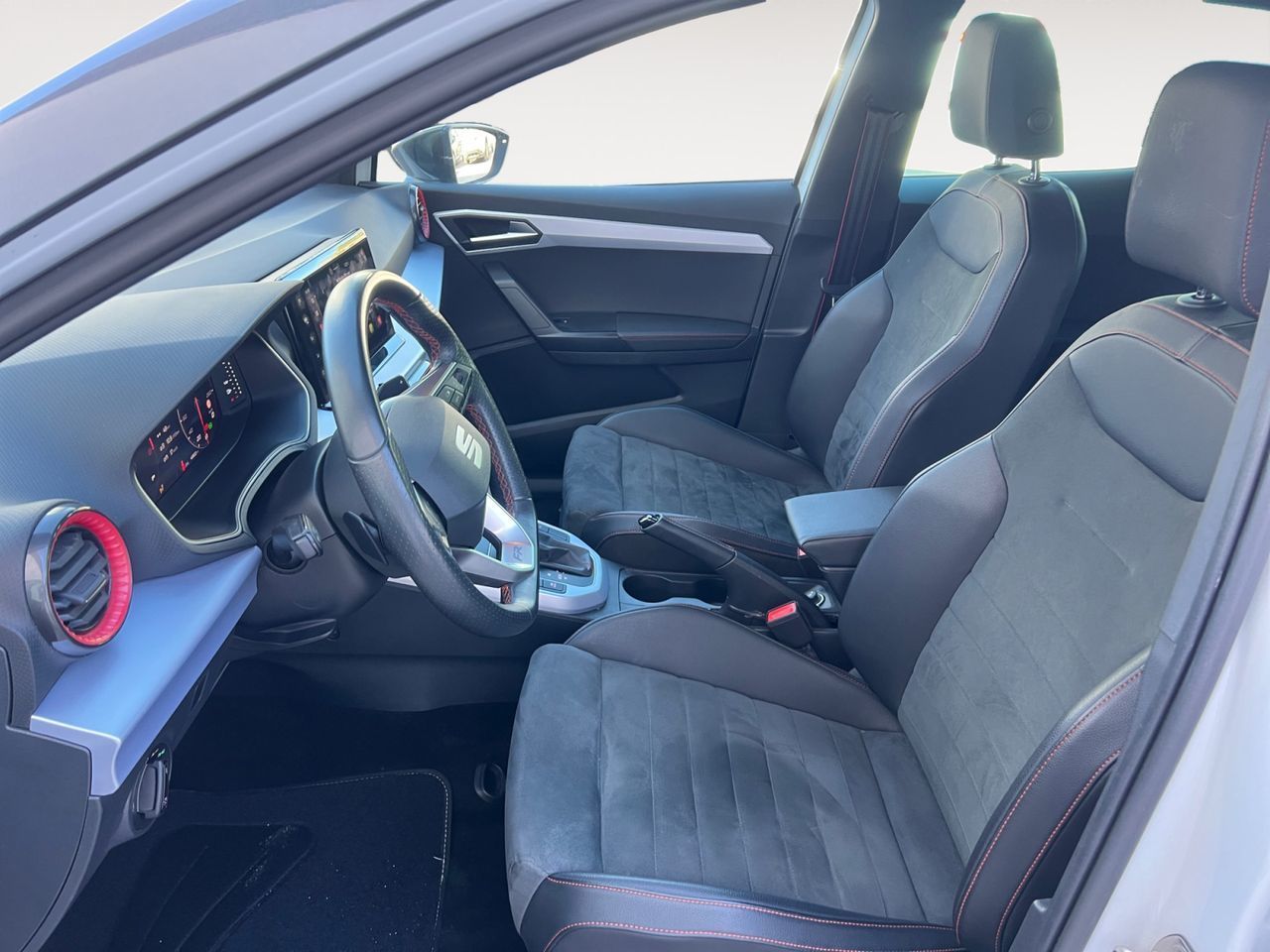 SEAT Arona 1.5 TSI FR XM DSG - foto 9