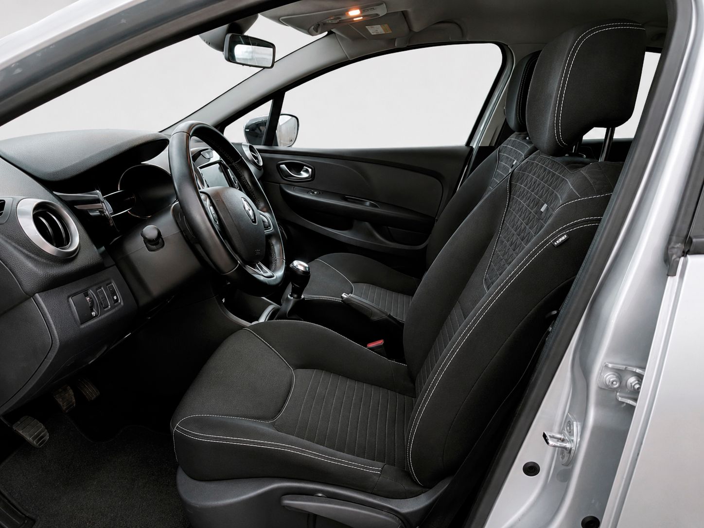 Renault Clio Limited Energy dCi - foto 11