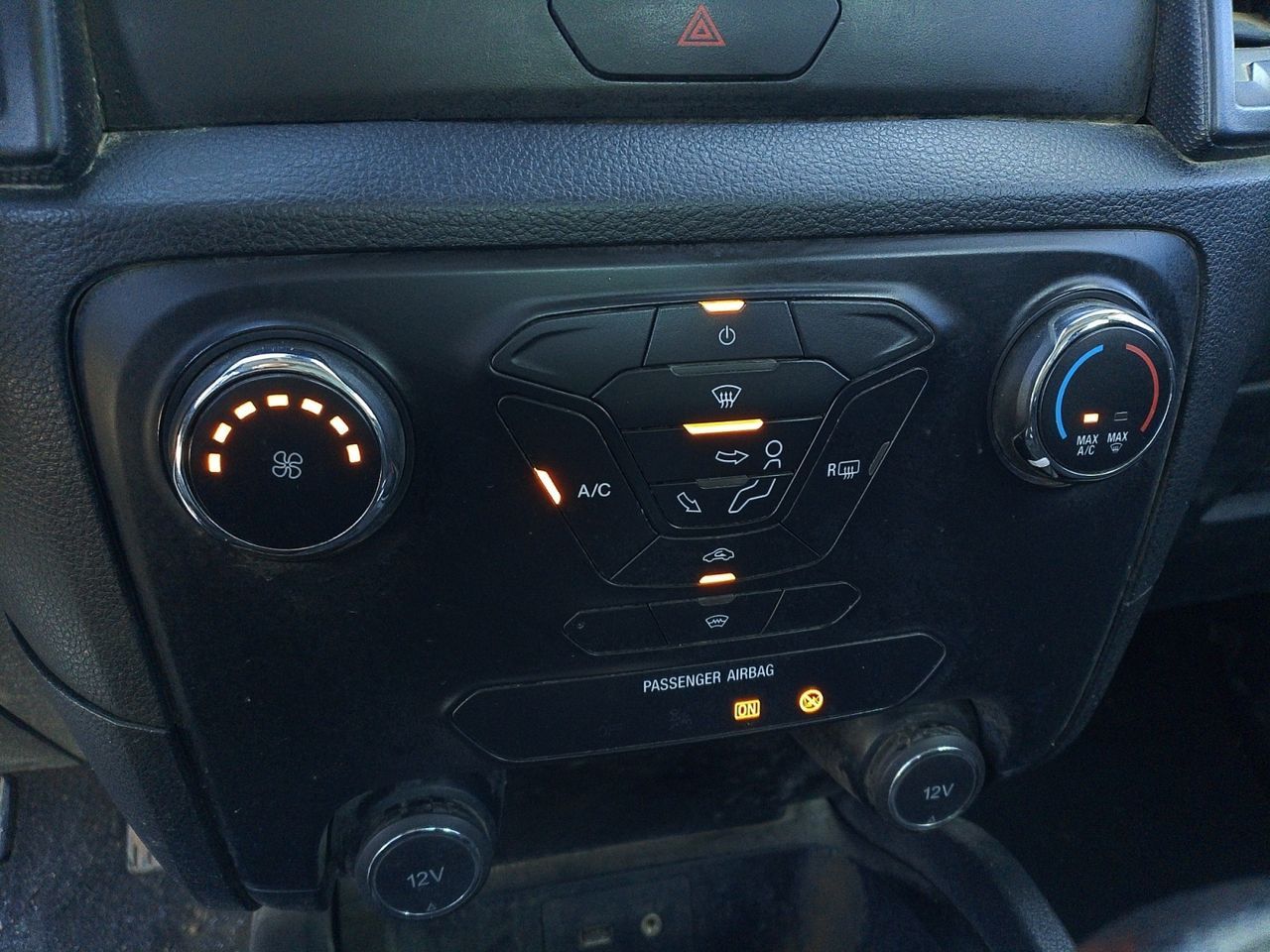 Ford Ranger Pickup 2.0 EcoBlue Doble Cabina XL 4x4 - foto 19