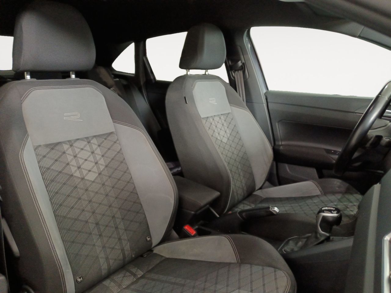 Volkswagen Taigo R-Line 1.5 TSI DSG - foto 10