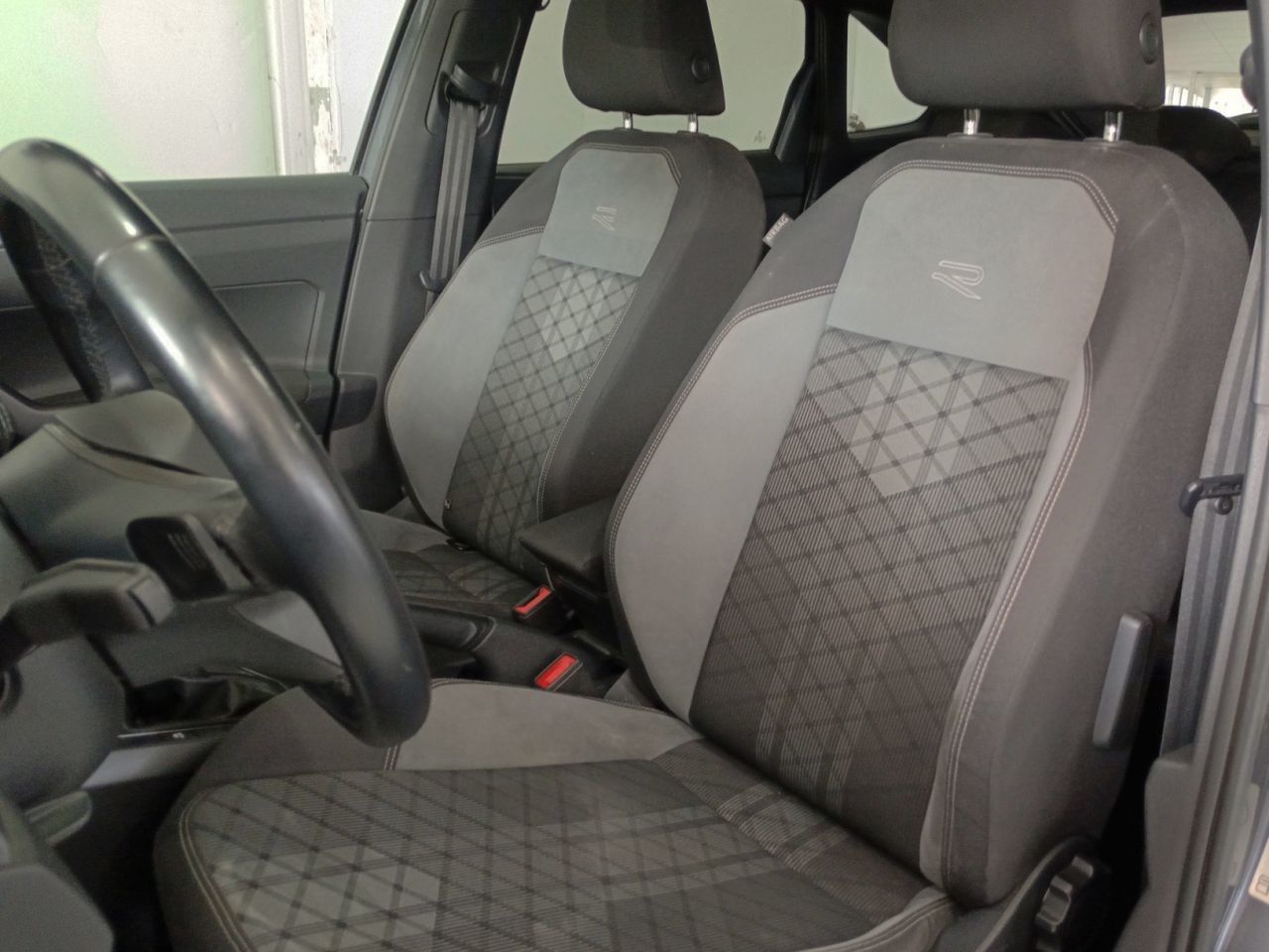 Volkswagen Taigo R-Line 1.5 TSI DSG - foto 19