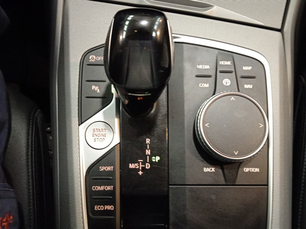 BMW Serie 3 318d Touring - foto 14