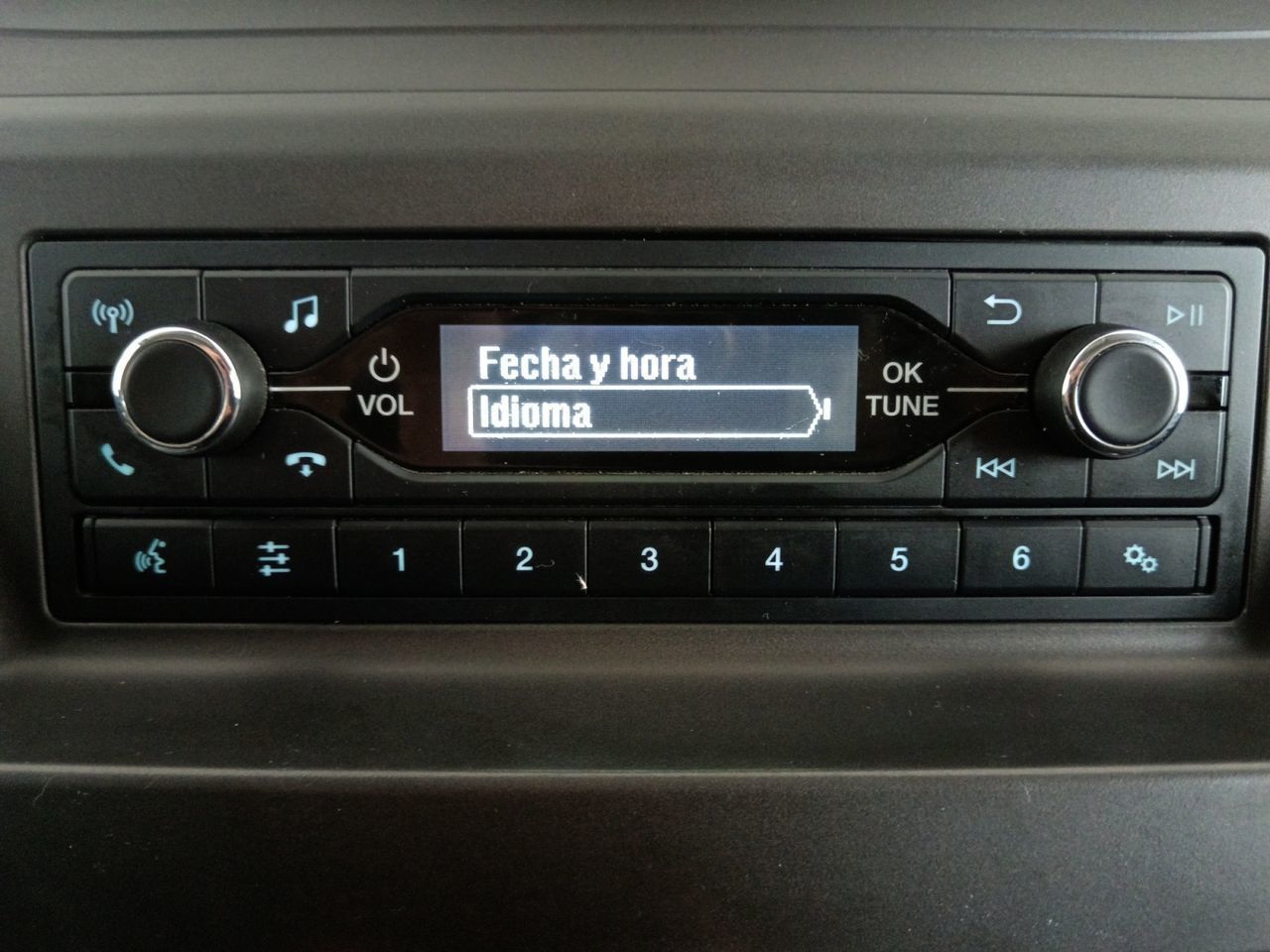 Ford Transit Furgon 350 L2H2 Trend FWD - foto 17