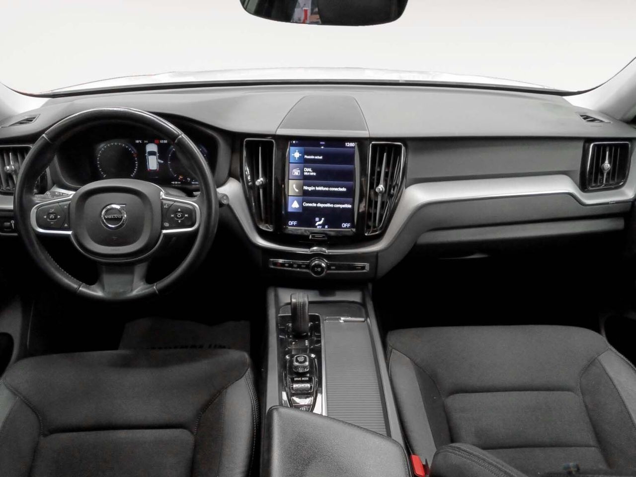 Volvo XC60 B4 D Momentum Pro - foto 7